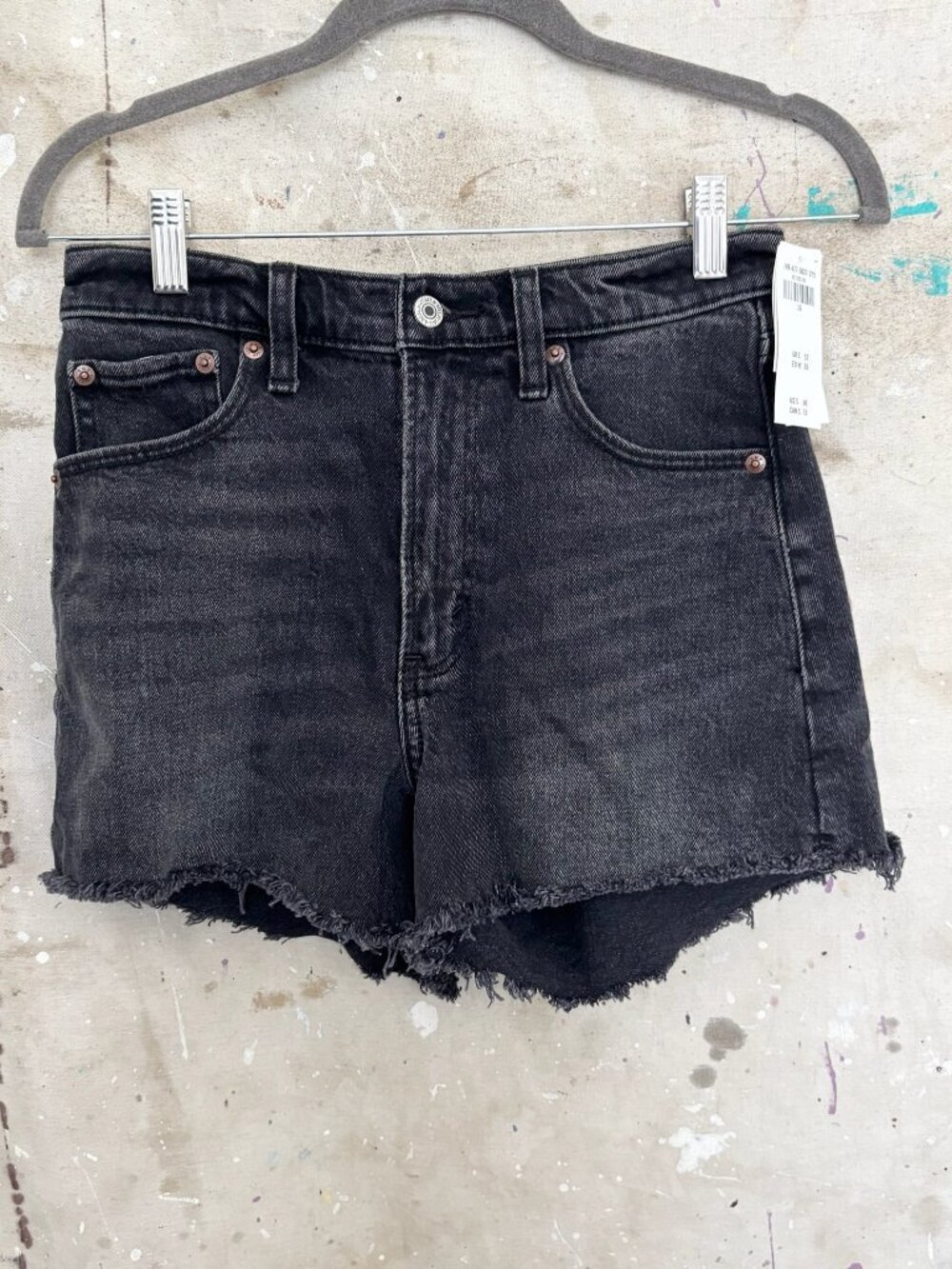 Abercrombie the 90s Relaxed High Rise Cutoff Short